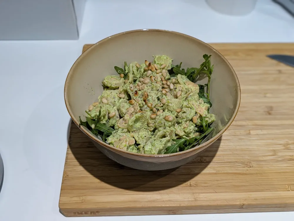 Pasta met zalm en erwtenpesto 